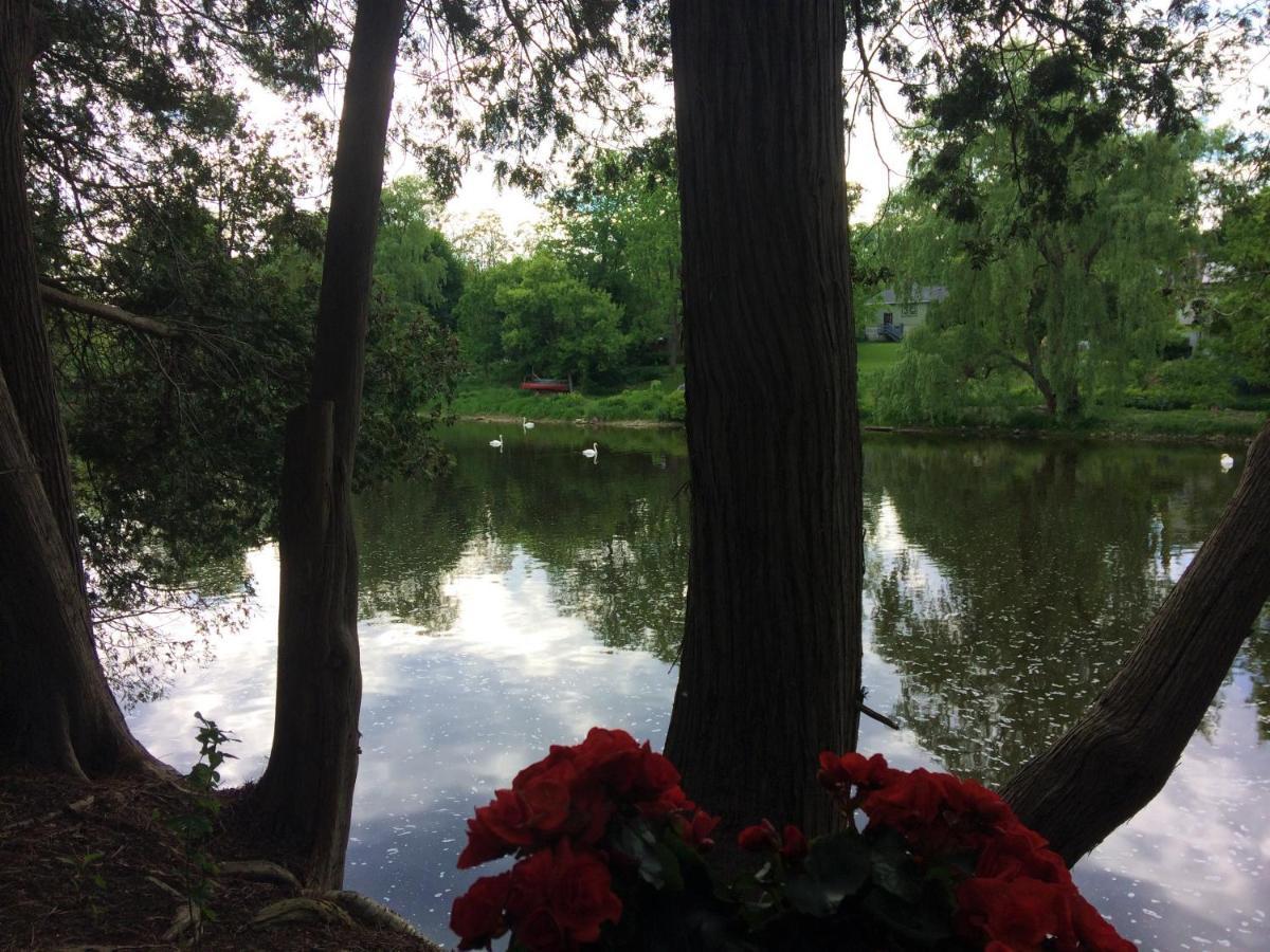 Romantic Riverside Suite In Elora Zewnętrze zdjęcie